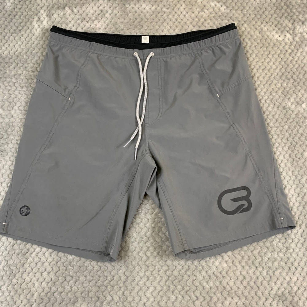Manduka Yoga‎ Shorts Mens Medium Gray Recycled Polyester Stretch Athletic